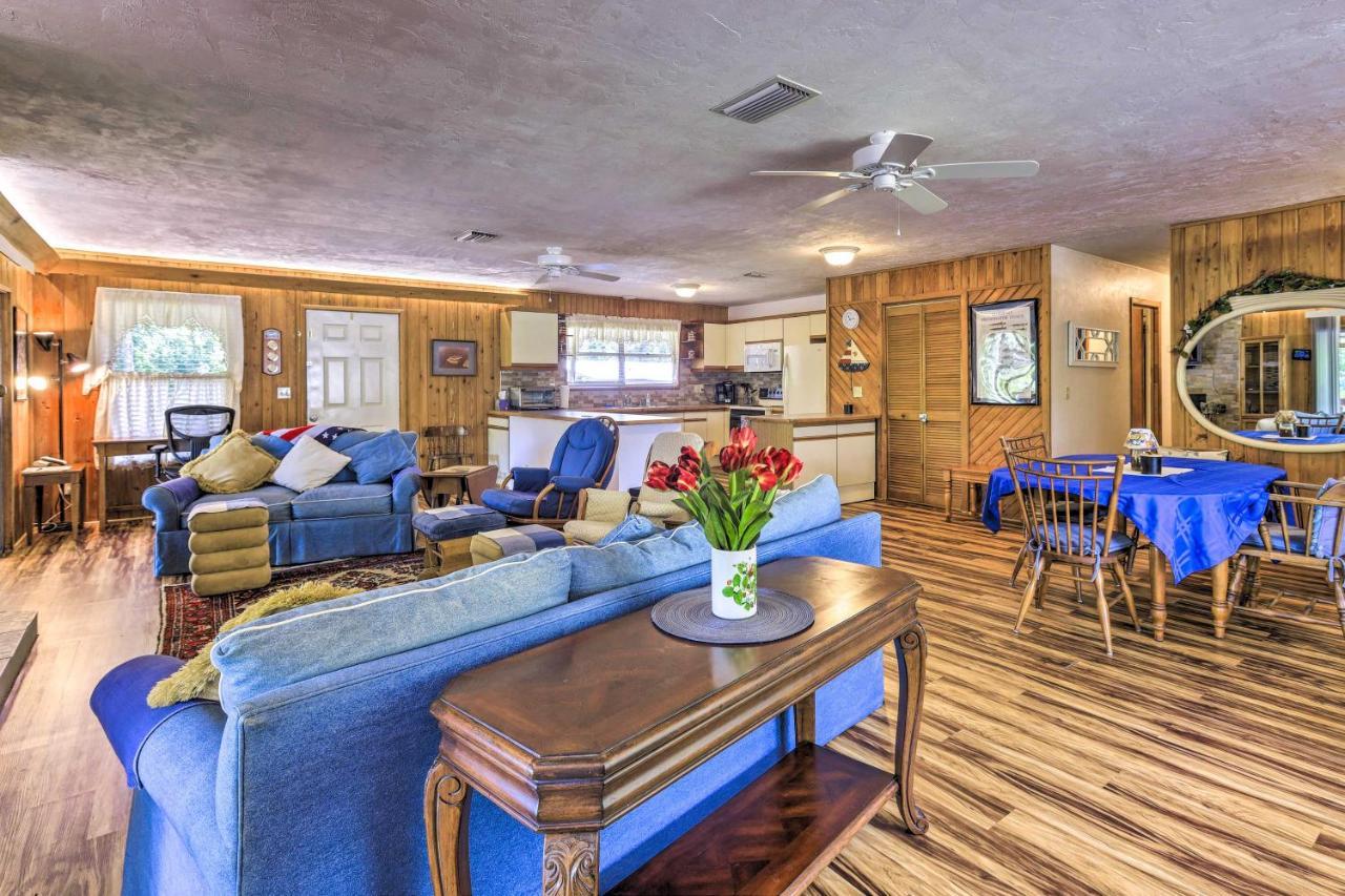 Charming Abode With Dock On The Suwannee River เบลล์ ภายนอก รูปภาพ