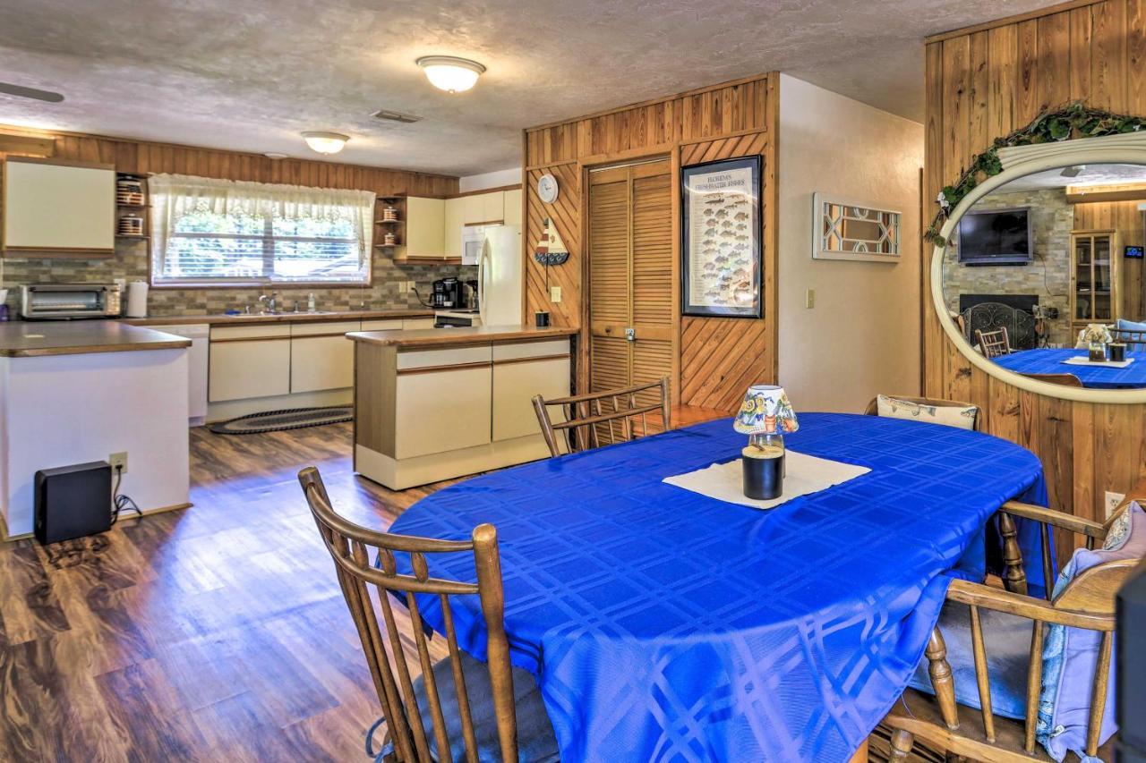 Charming Abode With Dock On The Suwannee River เบลล์ ภายนอก รูปภาพ