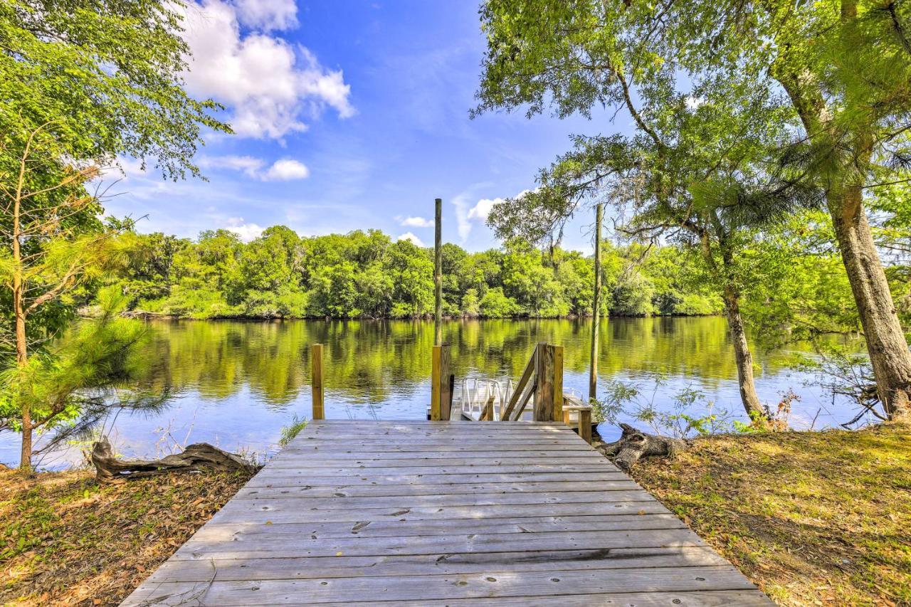 Charming Abode With Dock On The Suwannee River เบลล์ ภายนอก รูปภาพ