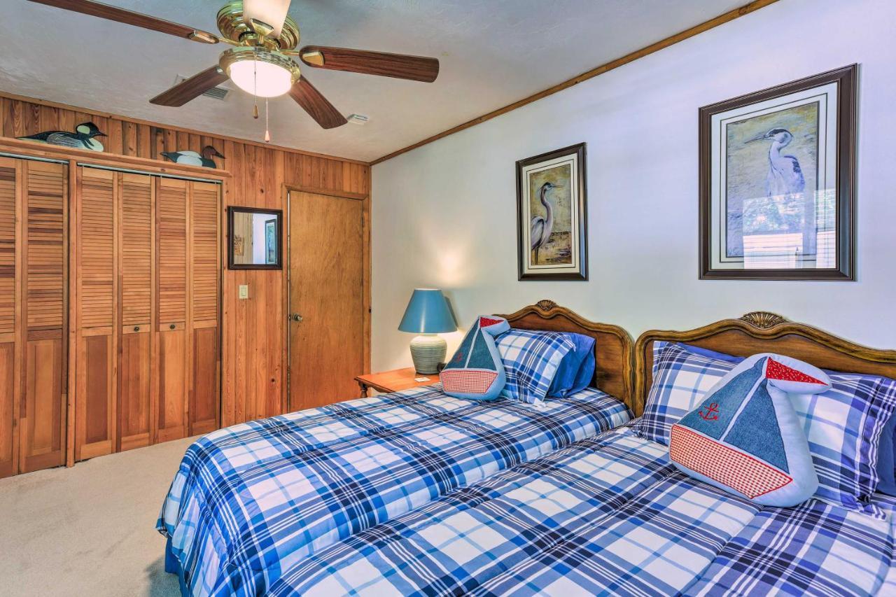 Charming Abode With Dock On The Suwannee River เบลล์ ภายนอก รูปภาพ
